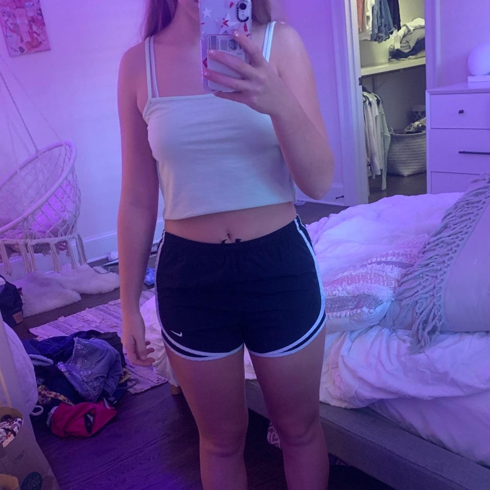 Black Nike shorts